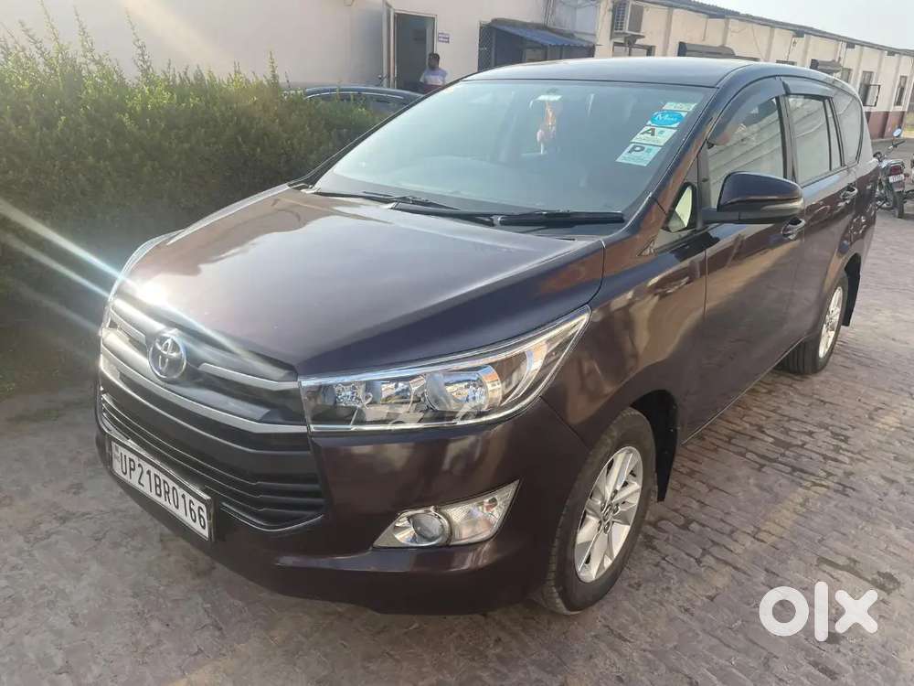Toyota Innova Crysta 2017 Second-owner Diesel Mt