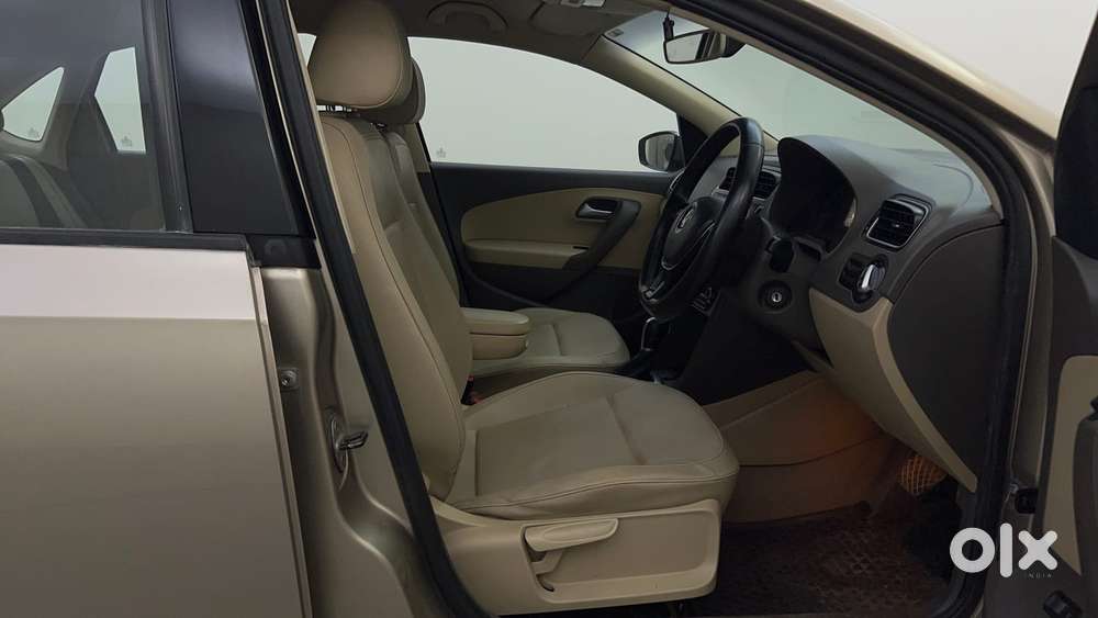 Volkswagen Vento 1.2 Tsi Highline At, 2016, Petrol
