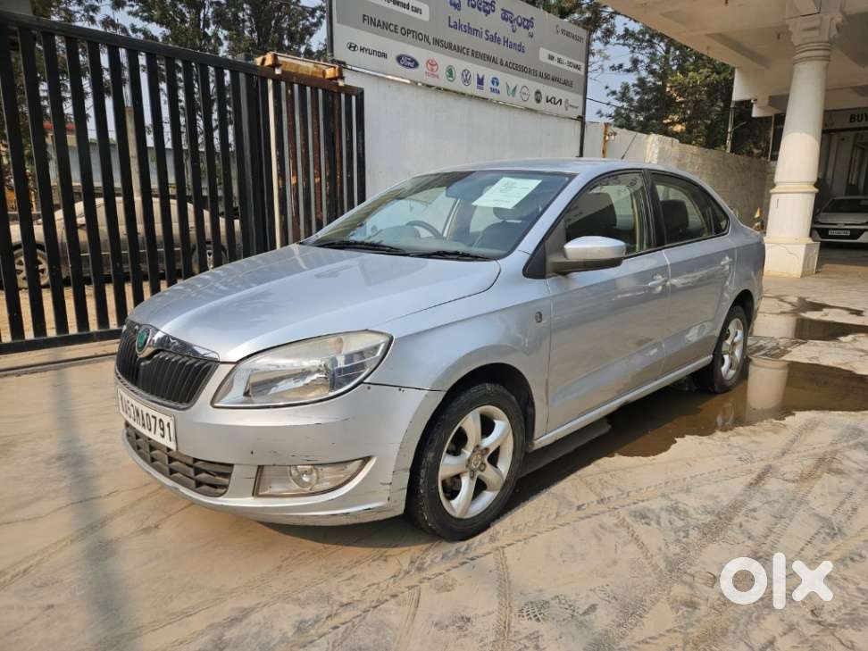 Skoda Rapid Elegance 1.6 Tdi Cr Manual, 2012, Diesel