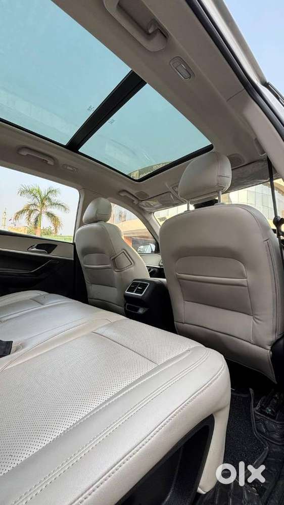 Mahindra Xuv700, 2022, Diesel