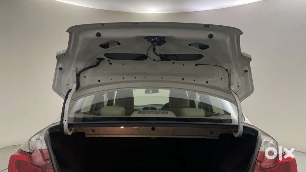 Maruti Suzuki Dzire 1.2 Vxi Amt, 2020, Petrol