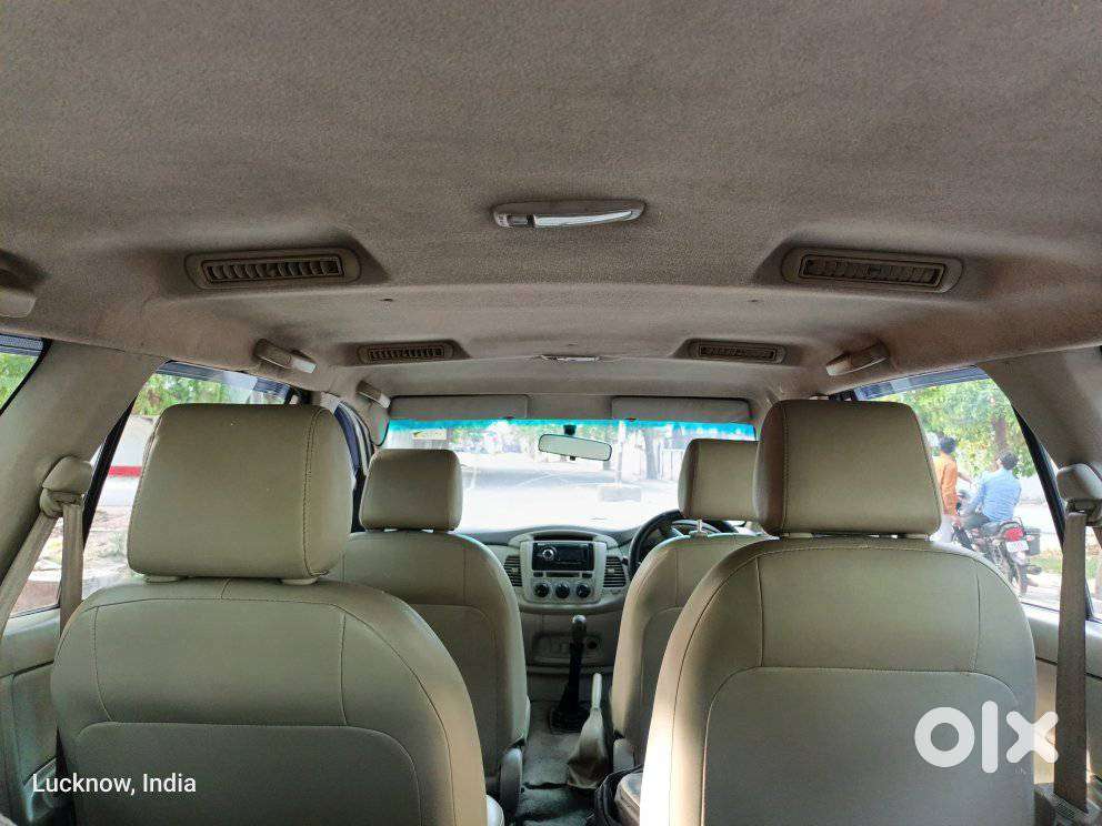 Toyota Innova 2.5 G (diesel) 8 Seater, 2016, Diesel
