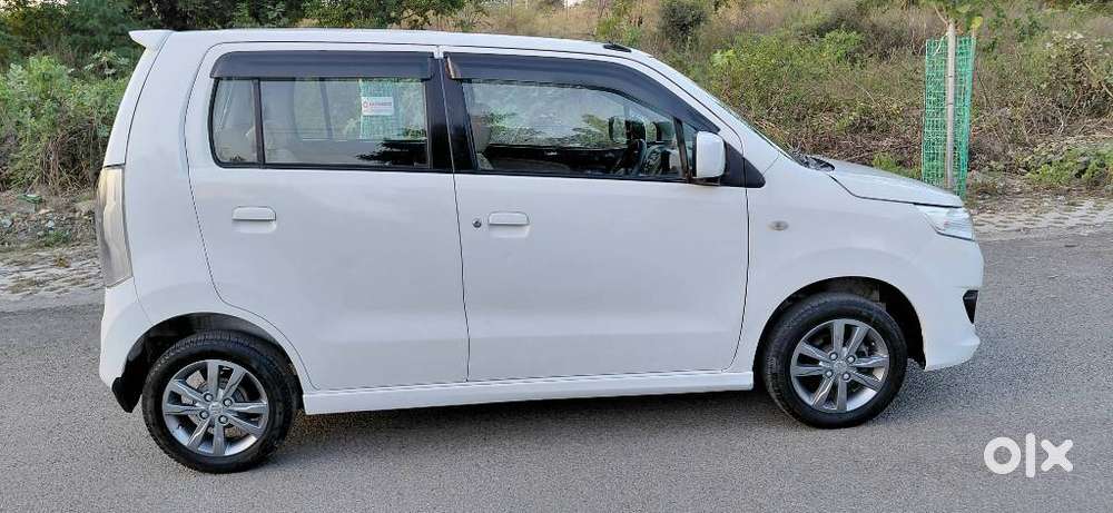 Maruti Suzuki Wagon R 1.0 Vxi Plus (o) Amt, 2018, Petrol