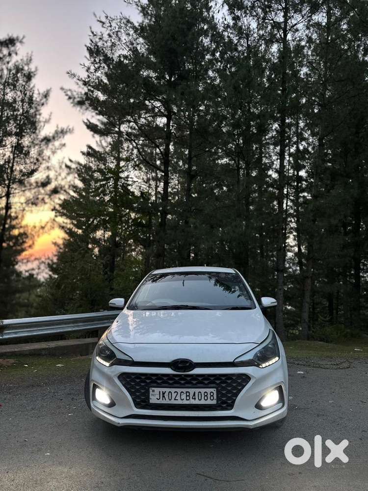 Hyundai I20 2018 Diesel,neat And Clean Car Top Model,push Button Start