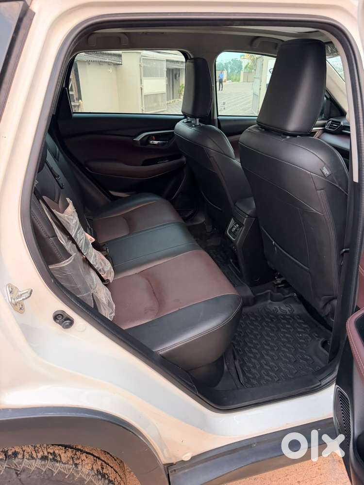 Maruti Suzuki Grand Vitara Alpha Smart Hybrid, 2024, Petrol