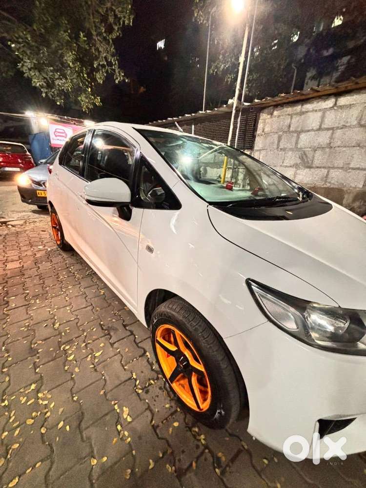 Honda Jazz 2015 Last Month Scratchless Condition
