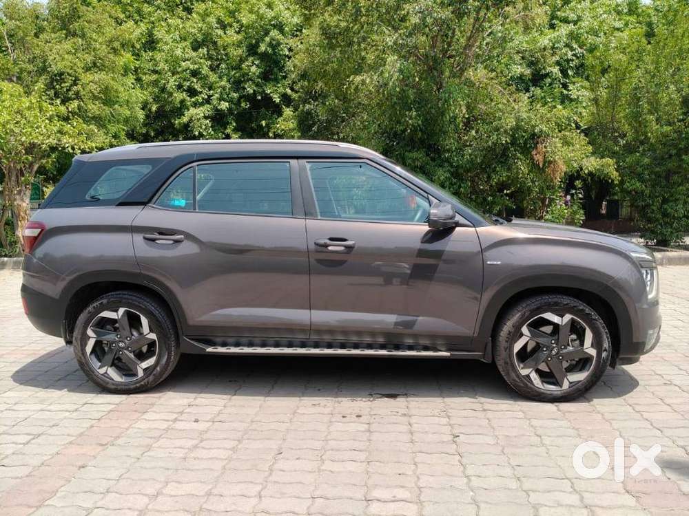 Hyundai Alcazar 2.0 Signature (o) Petrol At 7 Str, 2023, Petrol