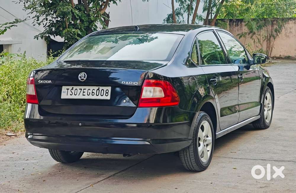 Skoda Rapid 2013-2016 1.5 Tdi At Ambition With Alloy Wheel, 2015, Di..