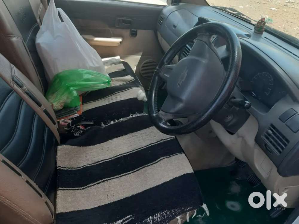 Chevrolet Tavera 2015