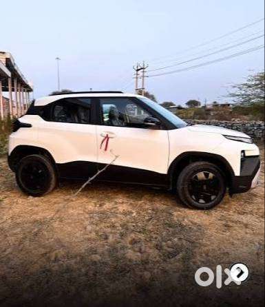 Tata Punch 2025 Petrol 9990 Km