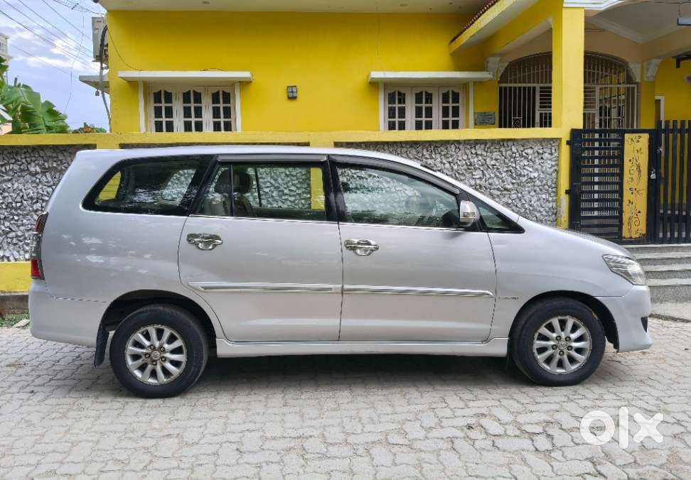 Toyota Innova 2.5 V 7 Str, 2013, Diesel