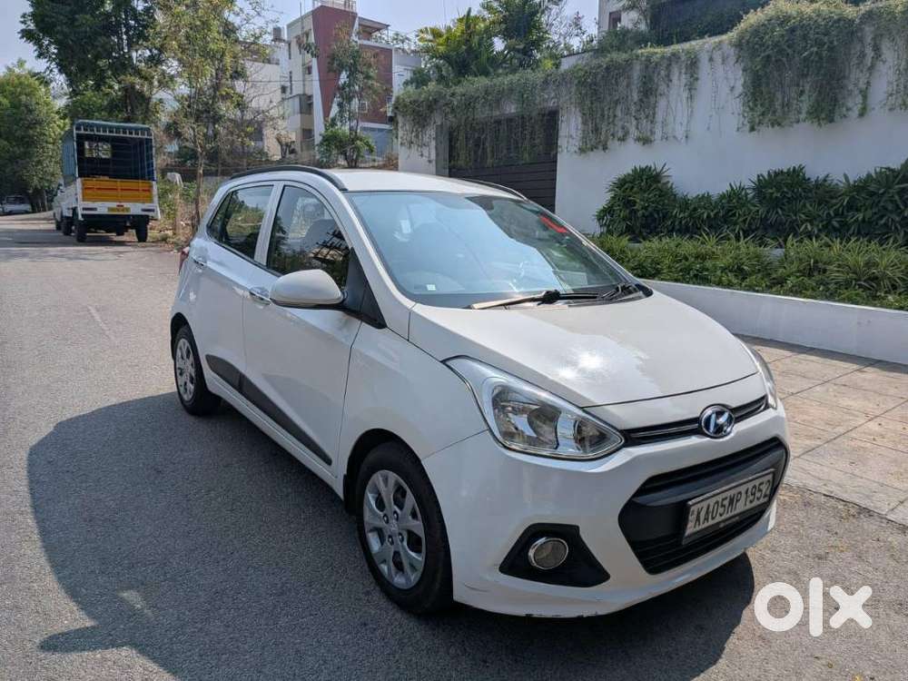 Hyundai Grand I10 2013-2016 At Sportz, 2014, Petrol
