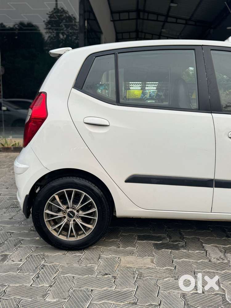 Hyundai I10 Magna O, 2015, Petrol