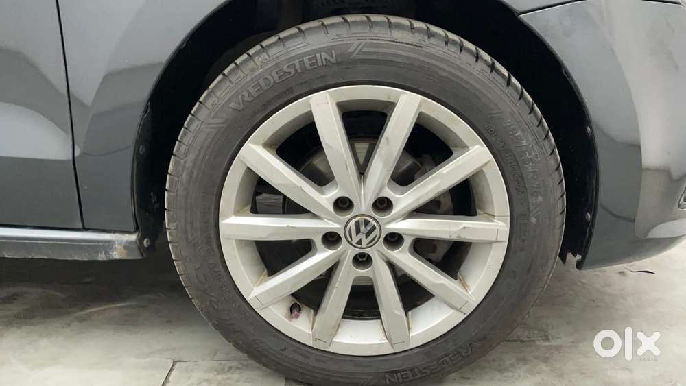 Volkswagen Vento 1.2 Tsi Highline At, 2019, Petrol