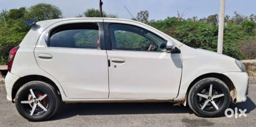 Toyota Etios Cross 1.2 V, 2019, Cng & Hybrids