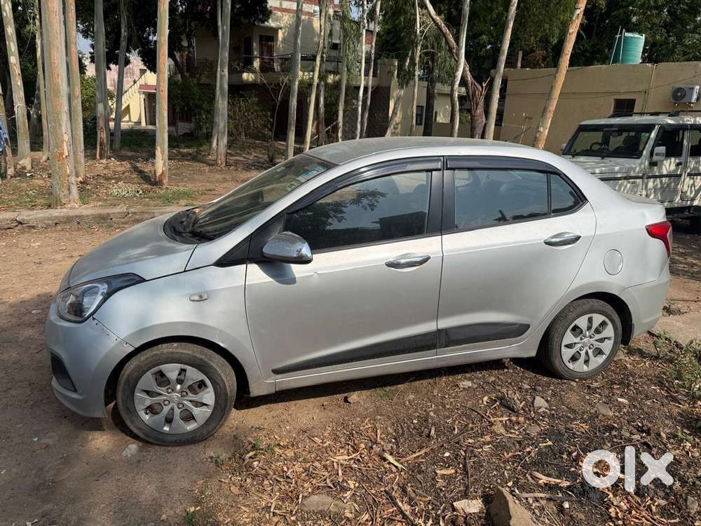 Hyundai Xcent 2015 Diesel Well Maintained
