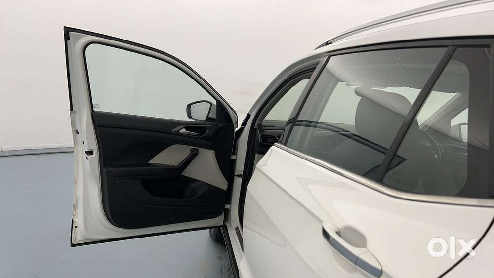 Volkswagen Taigun Topline 1.0 Tsi At (electric Seats), 2022, Petrol