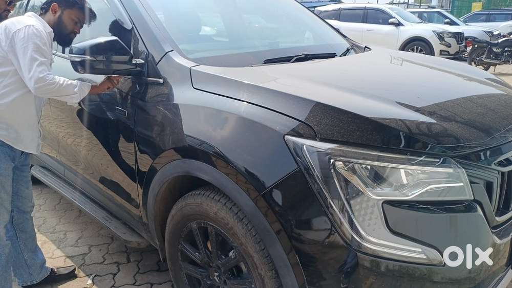 Mahindra Xuv700 Petrol 7000 Km Driven