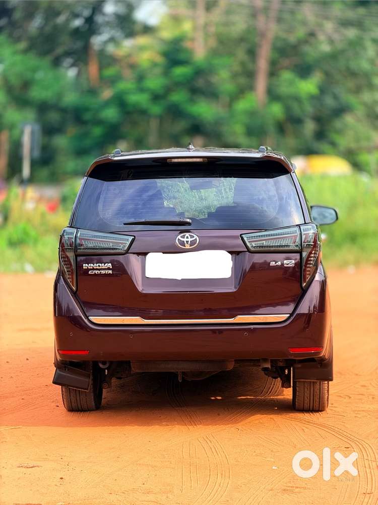 Toyota Innova Crysta
