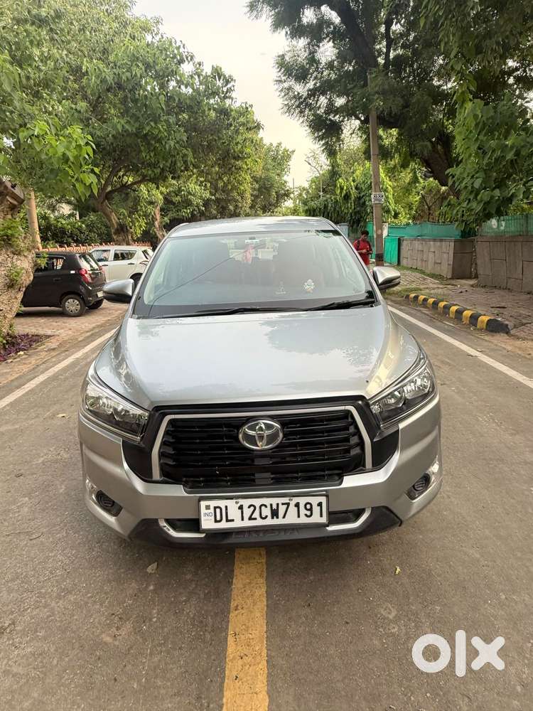 Toyota Innova Crysta 2.4 G Mt 7 Str, 2023, Diesel