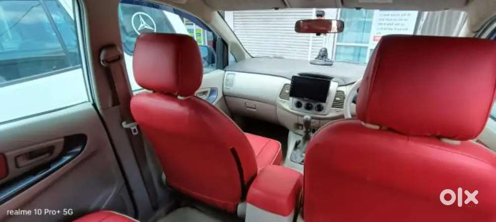 Toyota Innova 2014 Diesel 235000 Km Driven