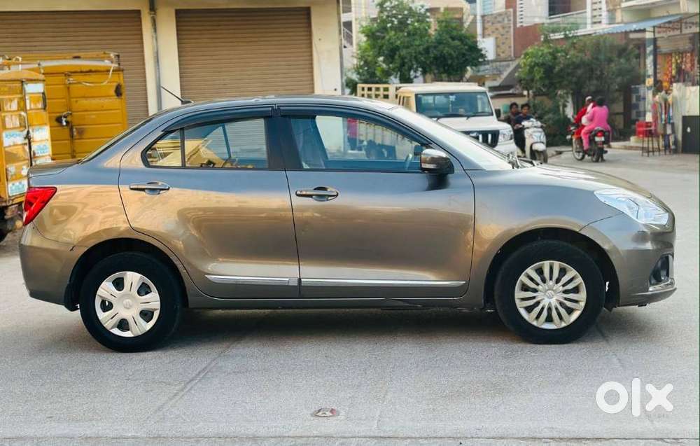Maruti Suzuki Swift Dzire 1.2 Vxi Bsiv, 2022, Petrol