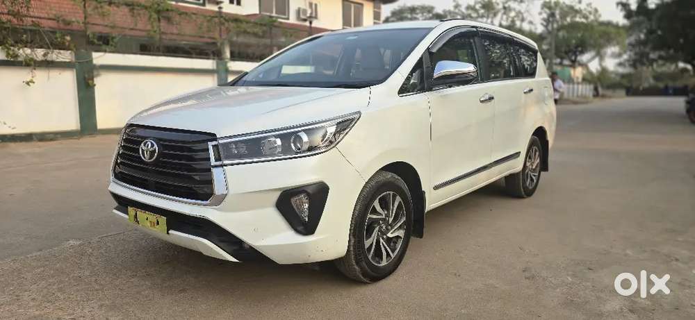 Toyota Innova Crysta 2022