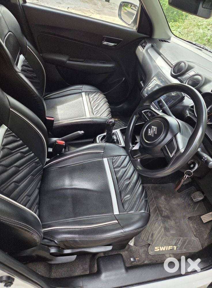 Maruti Suzuki Swift Vxi + Manual, 2021, Petrol