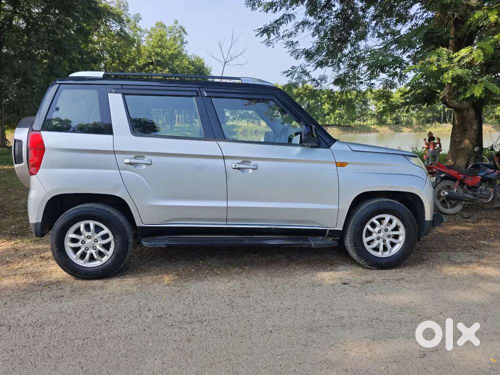 Well Maintaine Mahindra Tuv 300 2018 Diesel