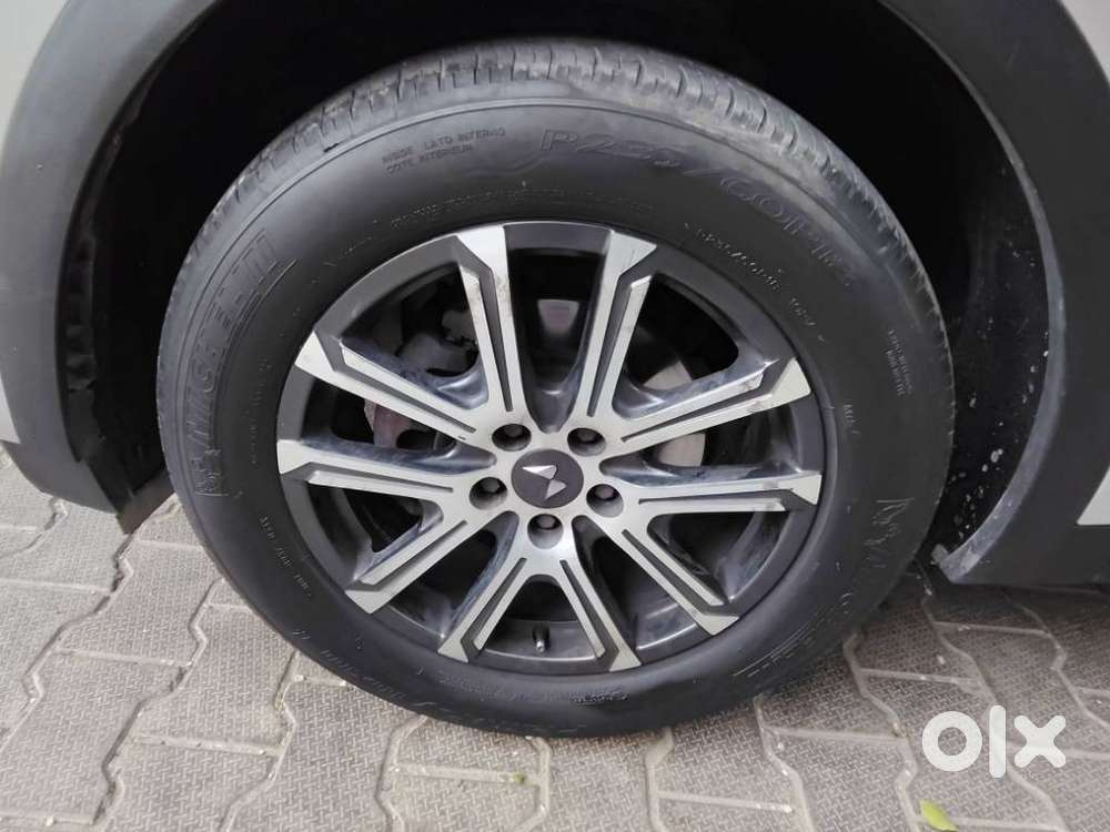 Mahindra Xuv700 2.2 Ax 3 Diesel At 5 Str, 2022, Diesel