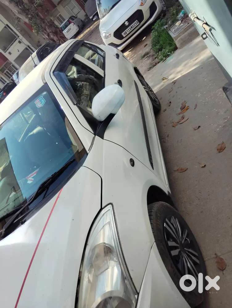 Good Maruti Suzukidzire Model 2017  Petrol.cng &  Location Haryana