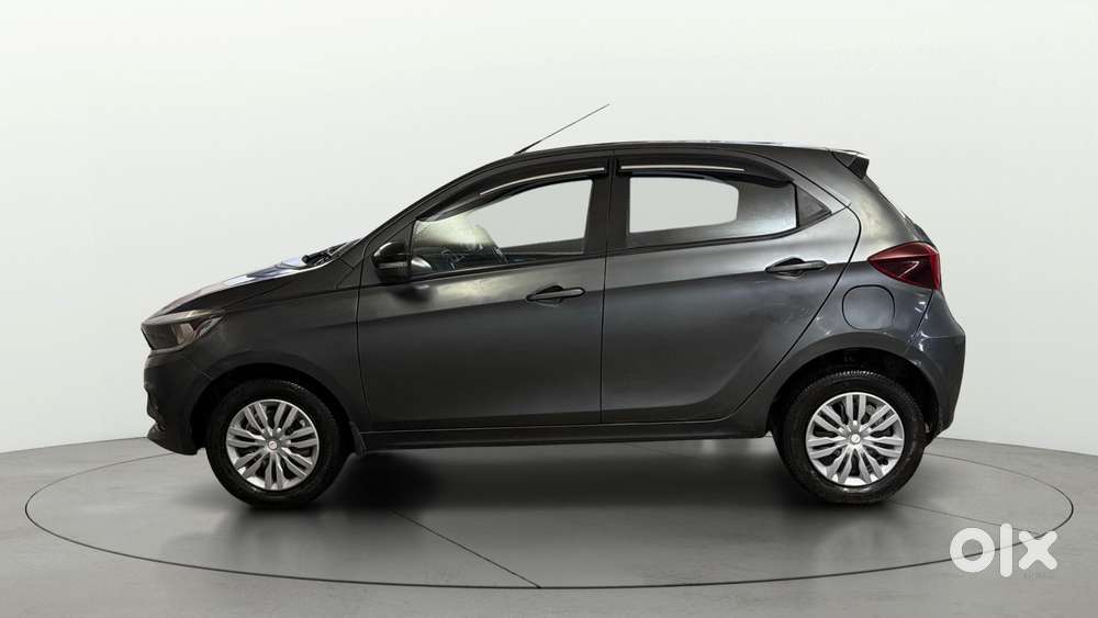 Tata Tiago 1.2 Revotron Xta, 2024, Cng & Hybrids
