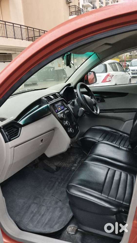 Mahindra Kuv 100 2016-2017 Mfalcon G80 K6 Plus, 2016, Petrol