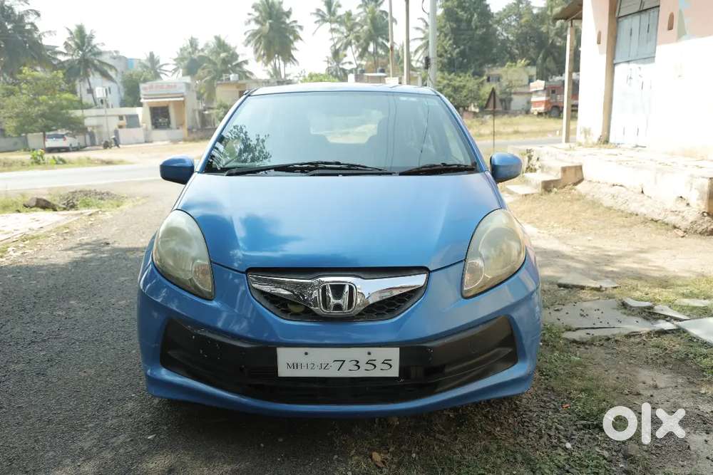 Honda Brio 2013 Petrol Urgent Sell