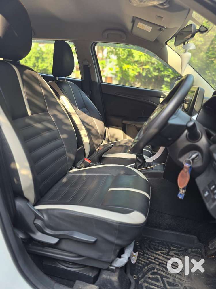 Maruti Suzuki Brezza 1.5 Vxi Cng, 2023, Cng & Hybrids