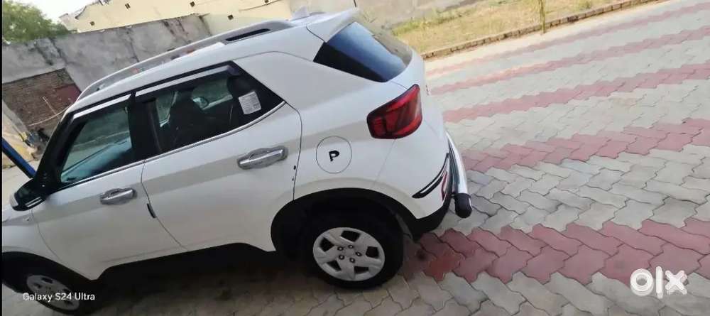 Hyundai Venue Petrol 2021