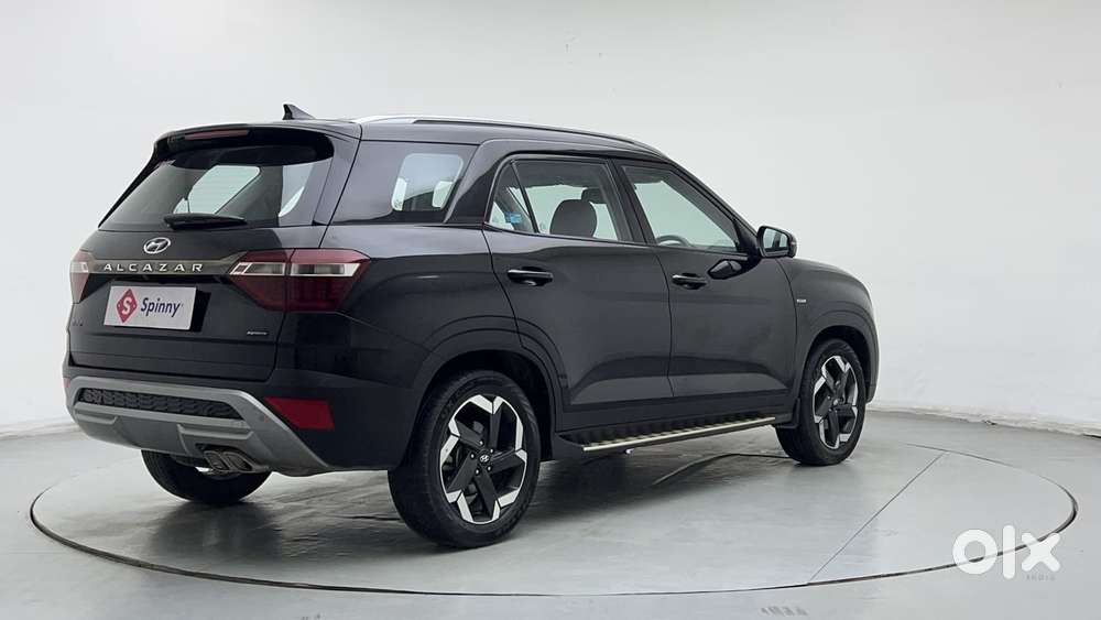 Hyundai Alcazar 1.5 Tdct Signature (o) 7s Petrol, 2023, Petrol