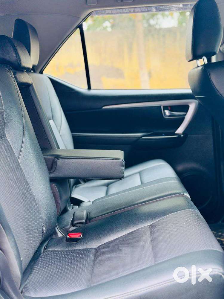 Toyota Fortuner 3.0 4x2 Automatic, 2022, Petrol