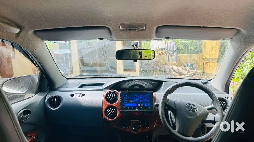 Toyota Etios Liva 2012