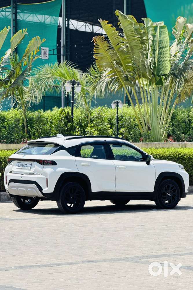 Maruti Suzuki Fronx Delta Plus 1.2l Ags, 2023, Petrol