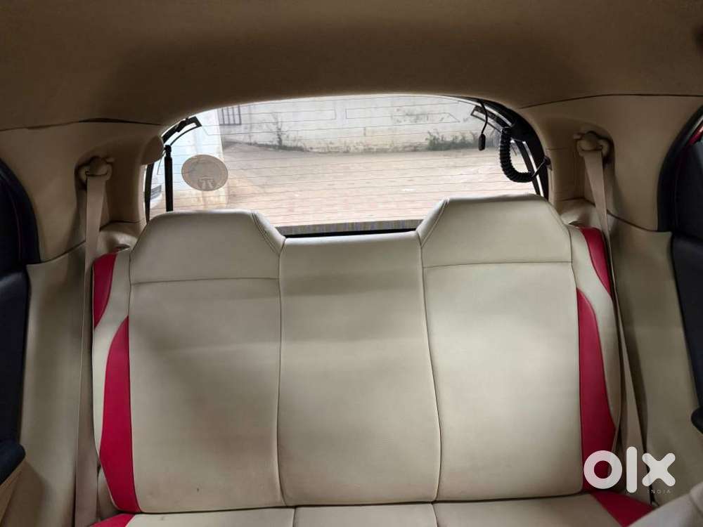 Honda Brio V Automatic, 2014, Petrol