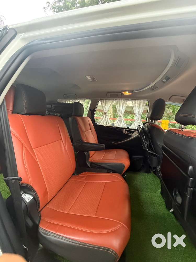 Toyota Innova Crysta Diesel 2025