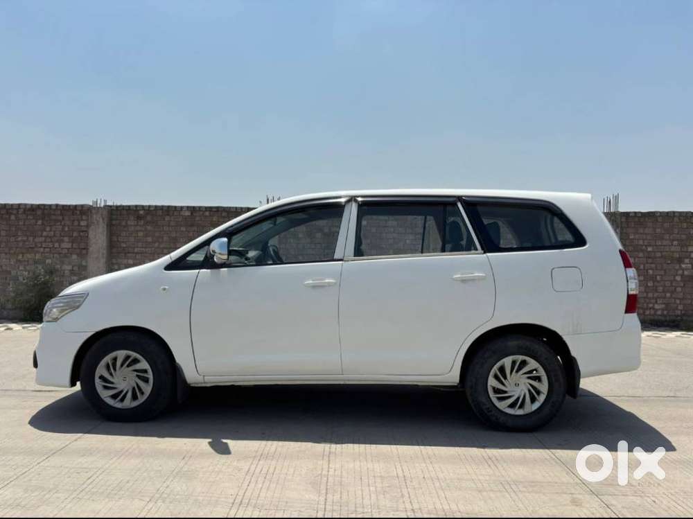 Toyota Innova 2.5 G (diesel) 7 Seater Bs Iv, 2016, Diesel