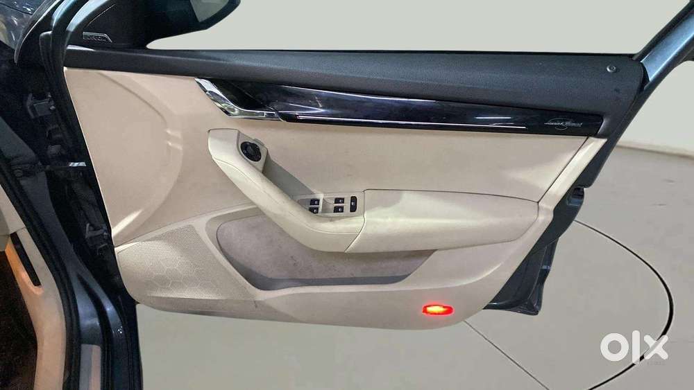 Skoda Octavia 1.8 Tsi At L K, 2018, Petrol