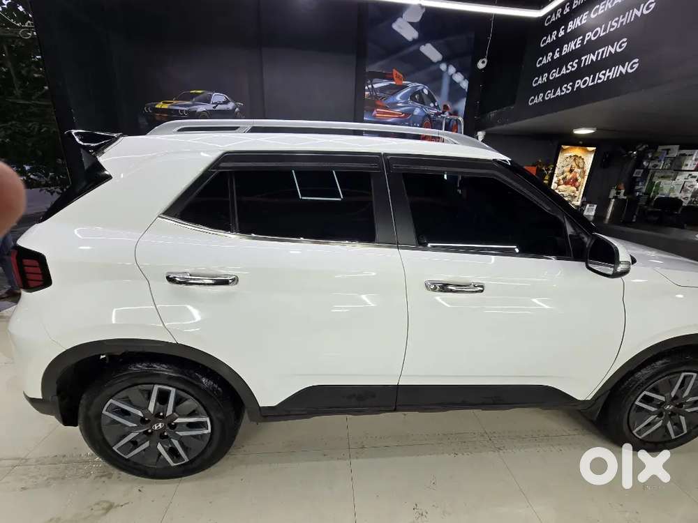Hyundai Venue 2022 Diesel 87000 Km Driven