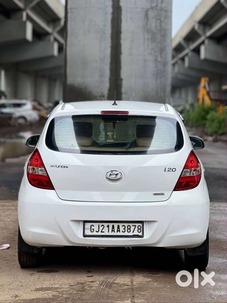 Hyundai I20 Sportz 1.2 Bs-iv, 2011, Cng & Hybrids