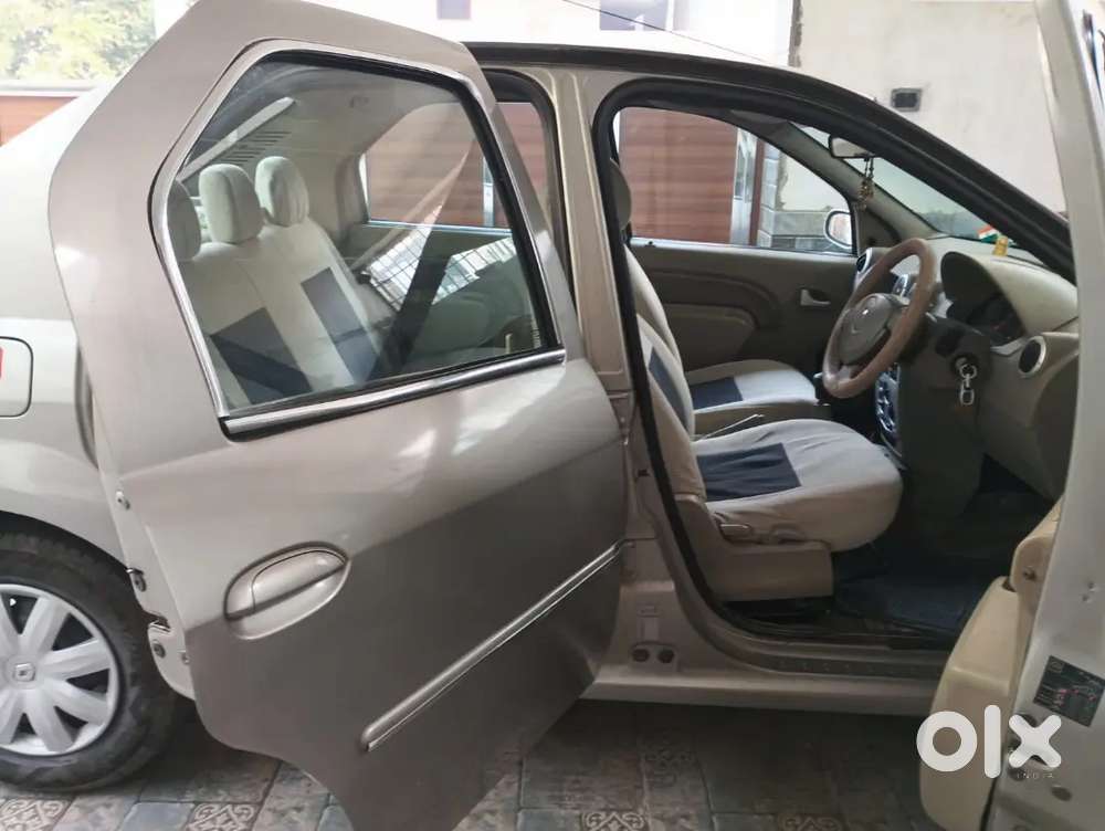 Mahindra Renault Logan 2008