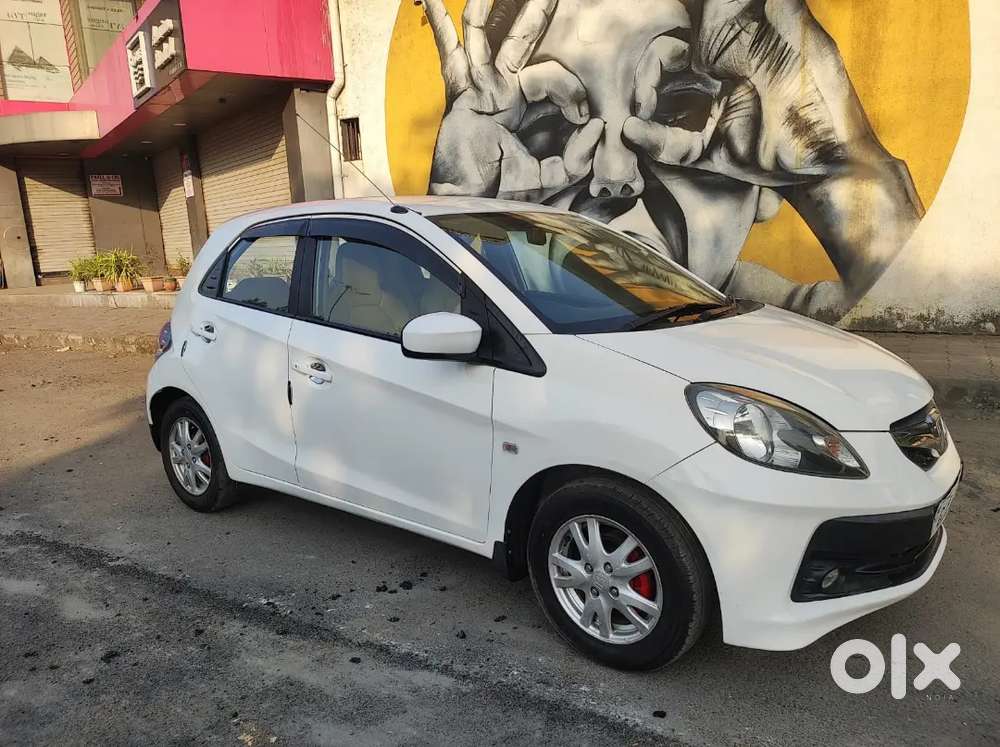 Honda Brio 2012 Petrol Well Maintained