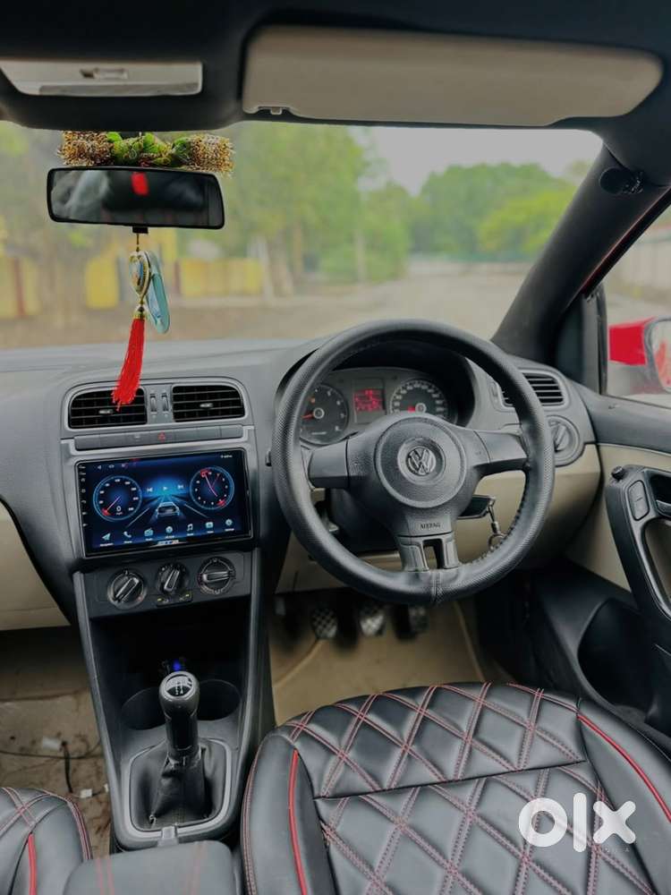 Volkswagen Polo Petrol Manual 2011