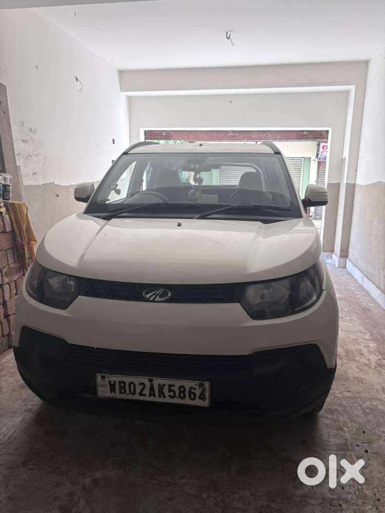 Mahindra Kuv100 Nxt 2016 Petrol 6seater Car